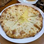 チーズナン