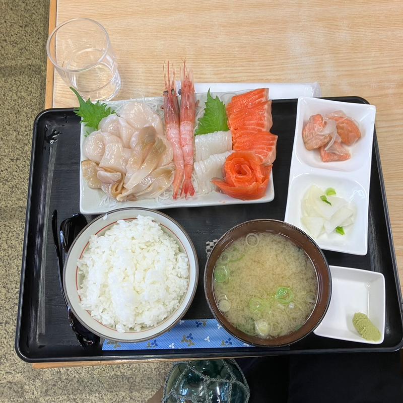 お刺身定食(お食事処 丸味屋)