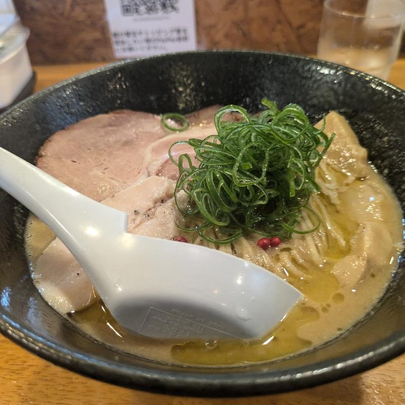 鶏白湯（らーめん日輪）(ラーメン月輪)