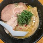 鶏白湯（らーめん日輪）(ラーメン月輪)