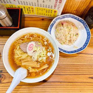 Cセット(らーめん・半チャーハン)