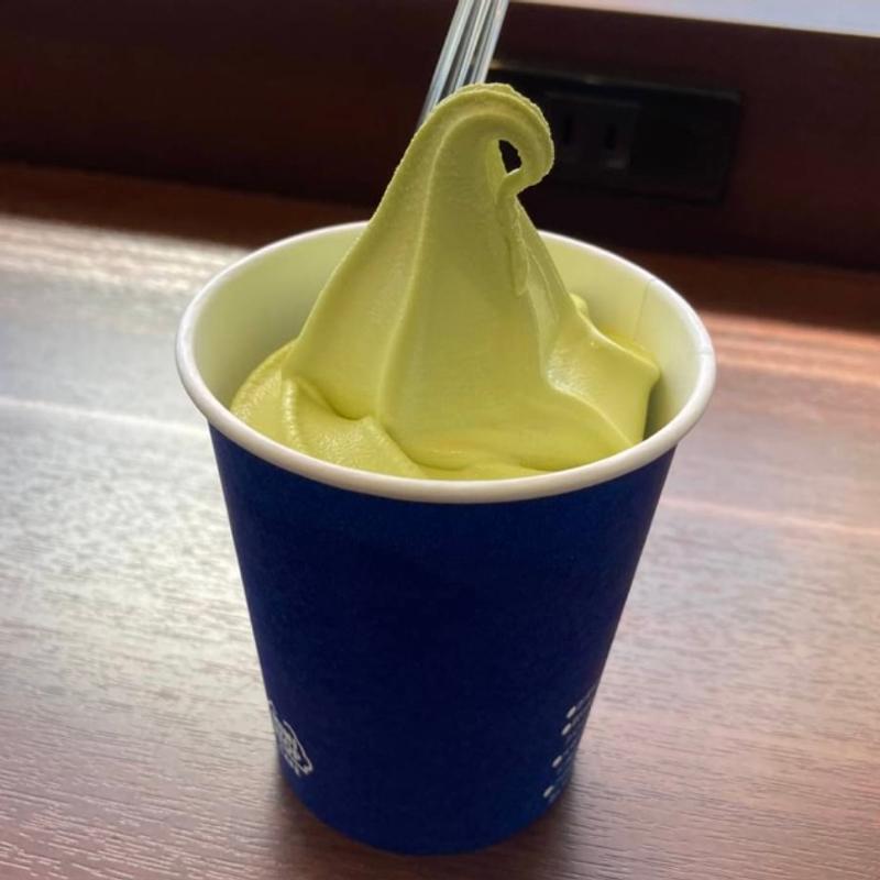 シャインマスカットソフトクリーム(ミニストップ 青葉堂浪速元町店)