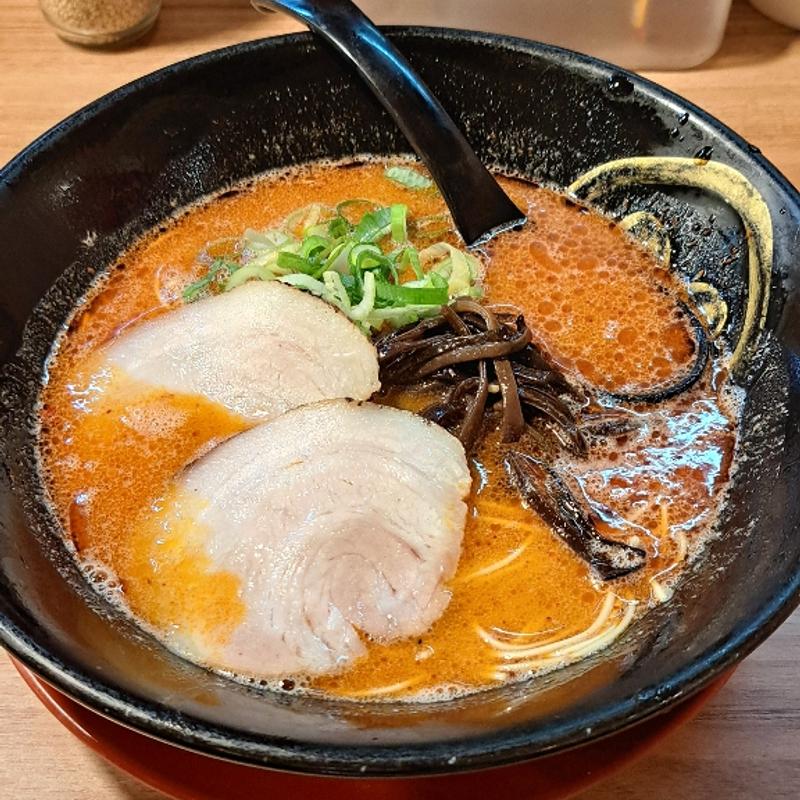 赤ラーメン(なりよし )
