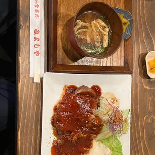 トンテキ定食赤(みよしや)