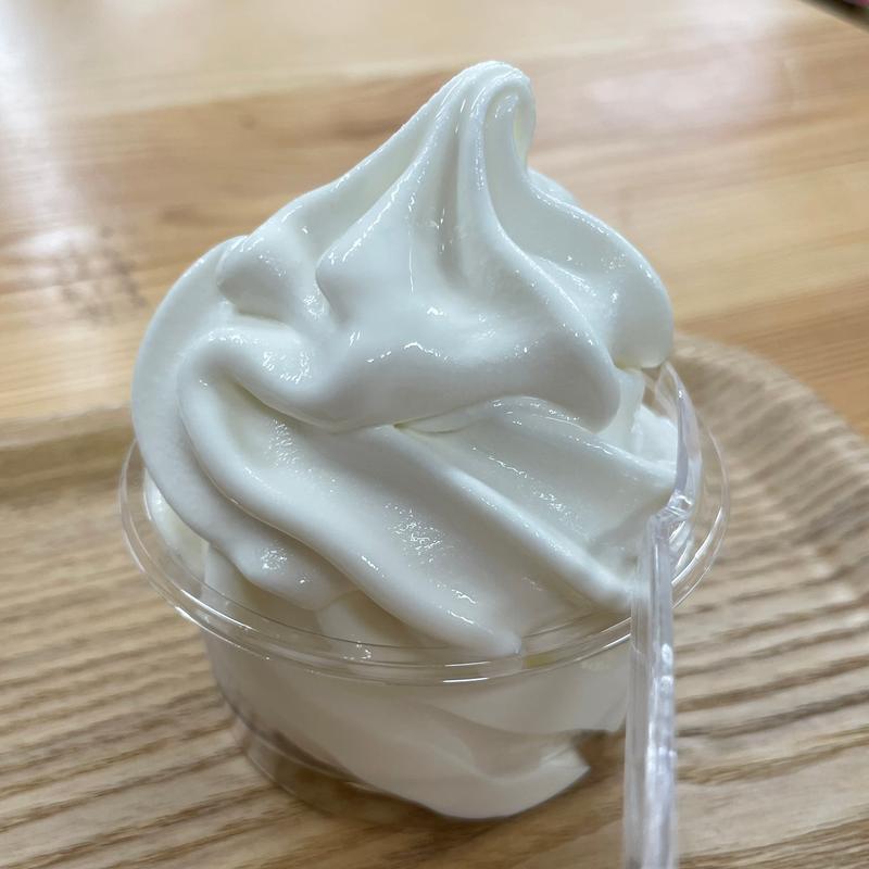 黒姫高原牧場ソフトクリーム(信州アルプス市場 （シンシュウアルプスイチバ）)