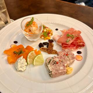 前菜盛り合わせ(AUX BACCHANALES 原宿店（オーバカナル）)