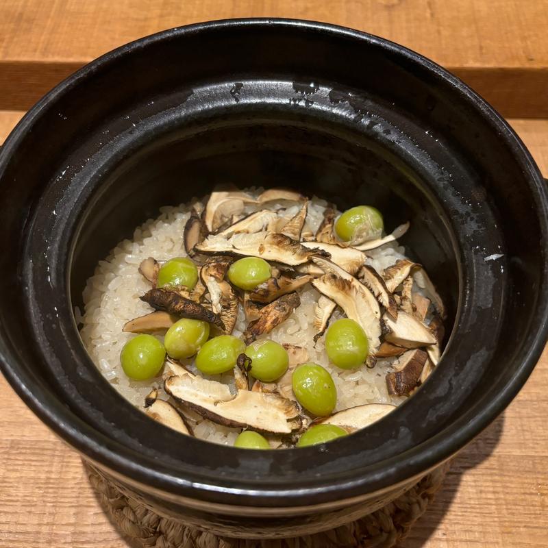 松茸の土鍋ご飯(tsugumi)