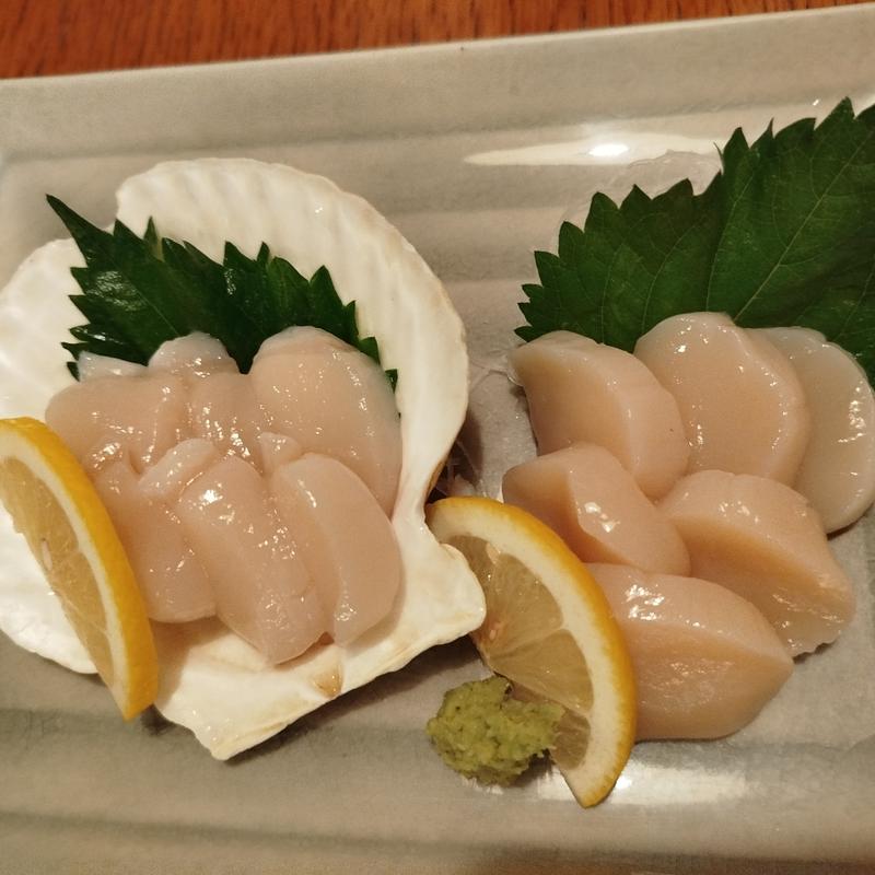 ホタテ刺し(鮨芳)