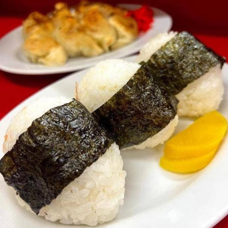 おにぎり(製造直売 ぎょうざの美鈴 お持ち帰り専門店)