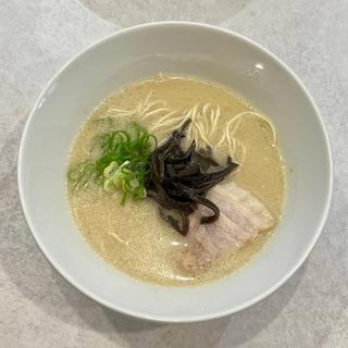博多クリーミー豚骨(博多太陽一杯！！)
