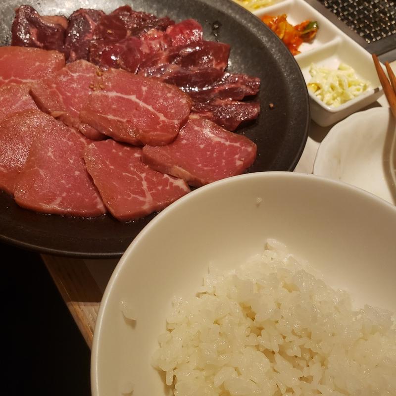 焼肉ランチ（200g）ロースとハラミ(叙庵池袋サンシャイン６０通り店)