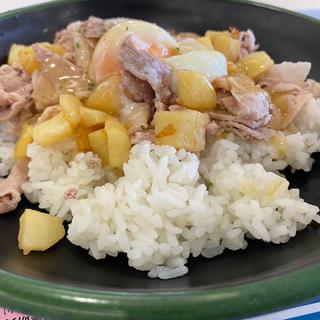 ガリバタポテト豚丼(ビッグさんど)