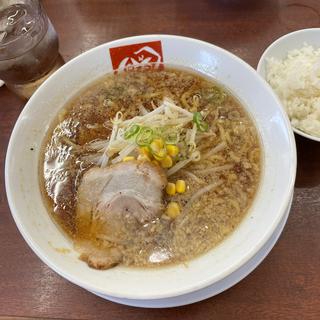 にんにく醤油ラーメン(ラーメンばんだい 善部町店)