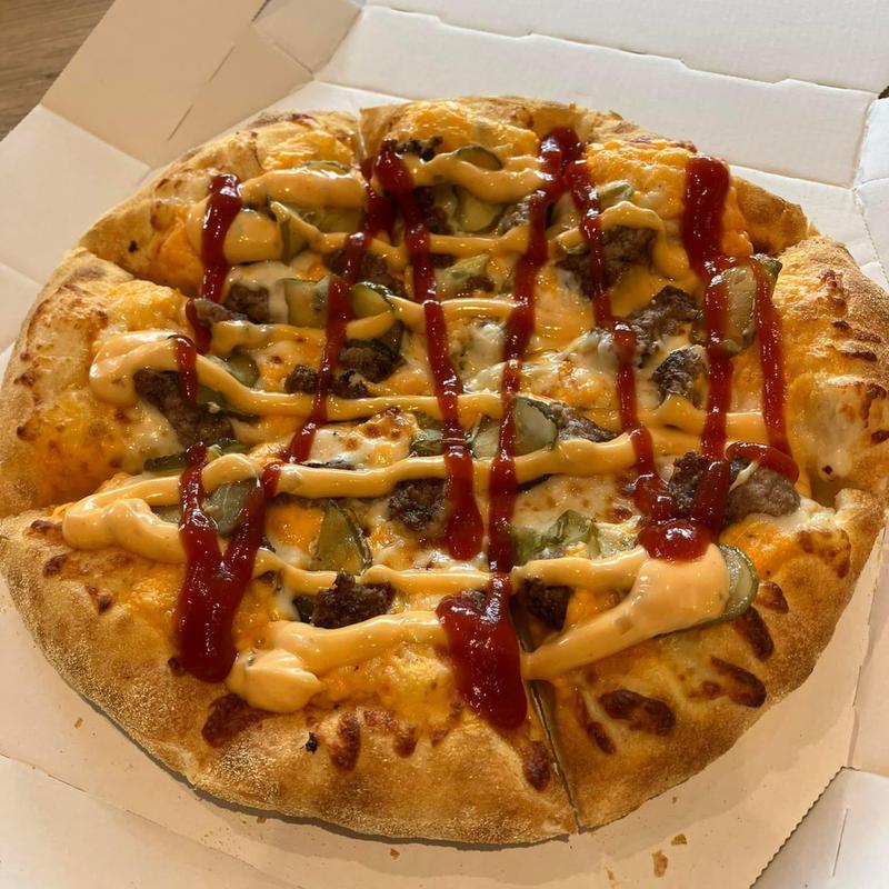 チーズバーガーピザ ハンドトス(ドミノピザ 千歳船橋店 )