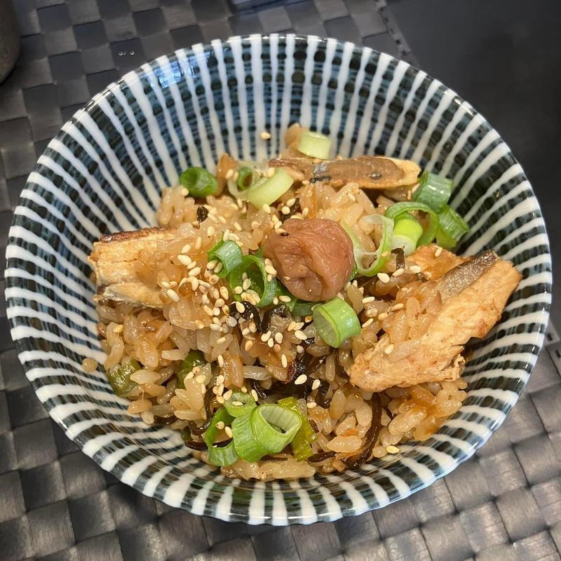 特製鰯飯(キングニボラ)