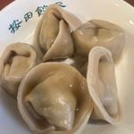 水餃子 豚 カレー風味と人参(按田餃子 代々木上原店)
