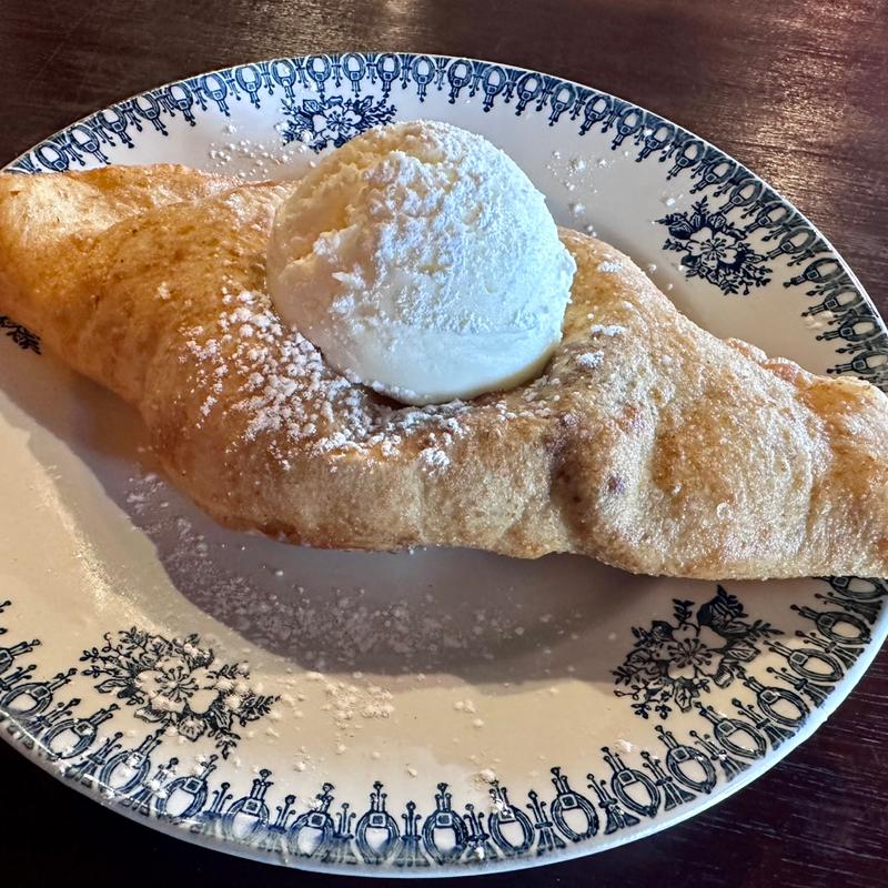 チョコバナナ包み揚げピッツァ(hectopascal（ヘクトパスカル） )