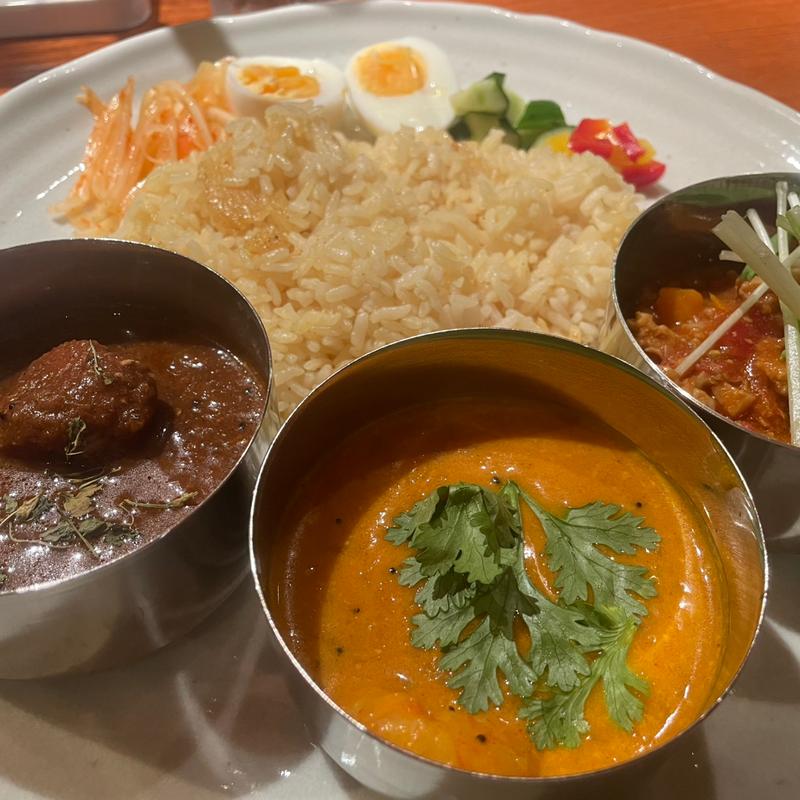 3種盛(カレーのぼんチョビ)