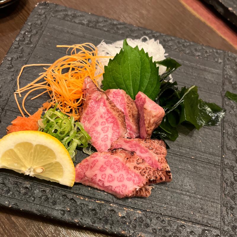 和牛三角バラたたき(与志乃)