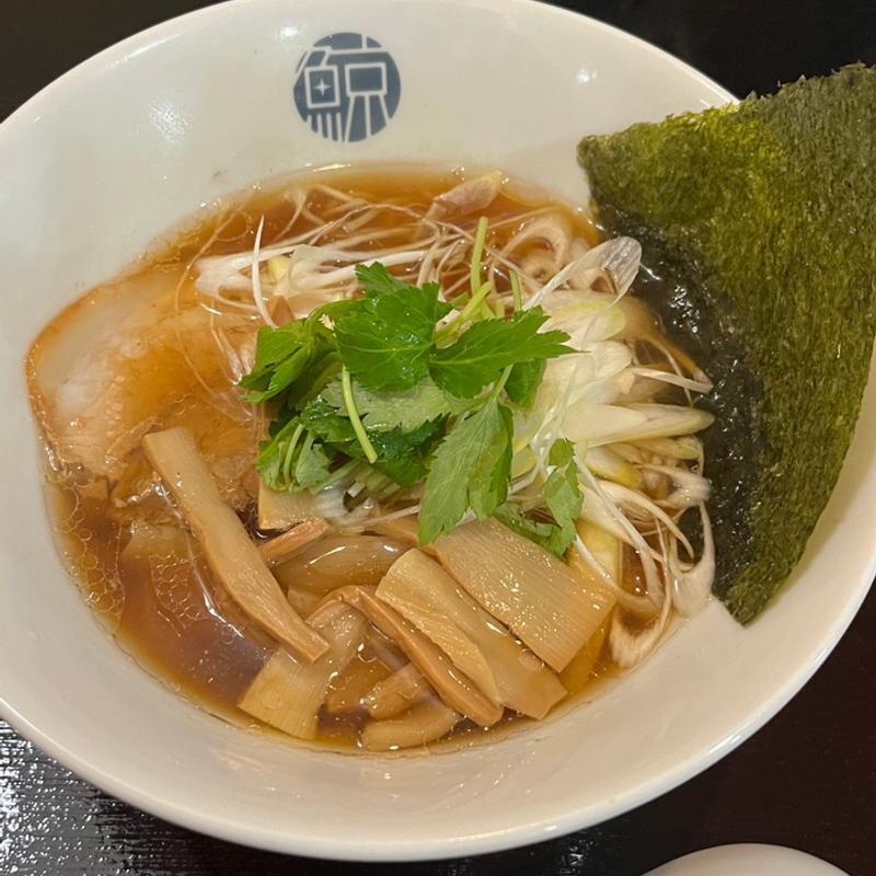 芳醇おしょうゆらーめん(一匹の鯨 )