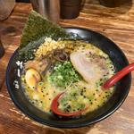 黒らーめん(麺屋 一矢 (いっし) 中洲本店)
