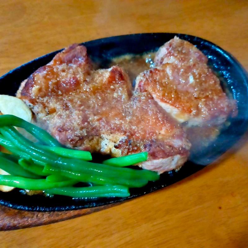 大判ニンニク焼350g ライス、サラダ付き(とんかつ ステーキ篠)