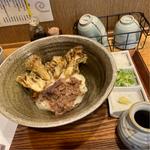 肉まいたけ天ぶっかけ(踊るうどん 梅田店)