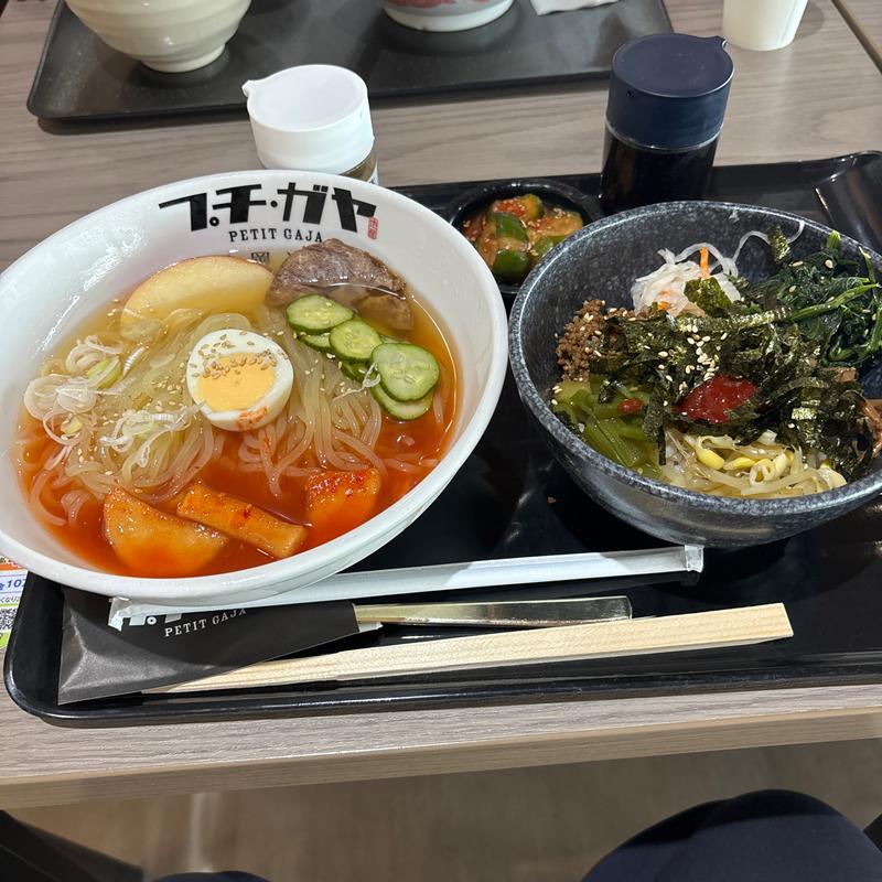 ハーフピビンパと盛岡冷麺セット(プチガヤ)