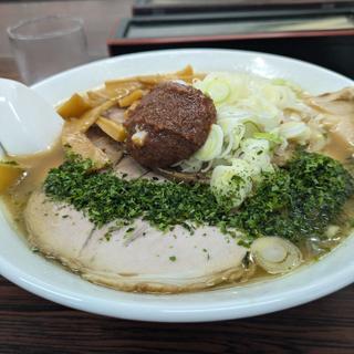 辛みそらぁめん（チャーシュートッピング）(花やラーメン )