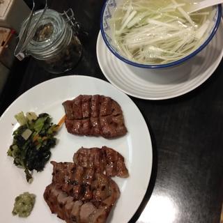 牛たんミックス定食(牛たん炭焼 髙也)