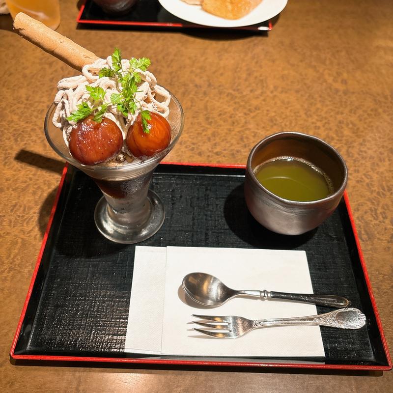 マロンパフェ(小嶋屋総本店 （こじまやそうほんてん）)