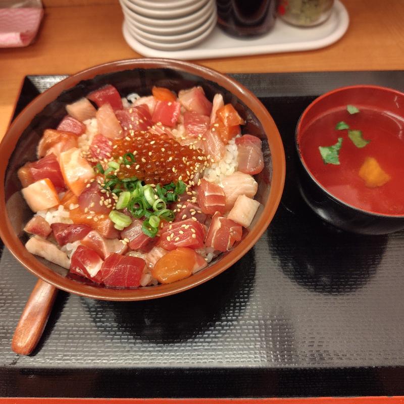 海鮮角切り丼(海鮮丼 みなと食堂)
