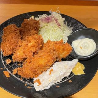 牡蠣3ひれ2(とんかつ玉藤 伏古店 )