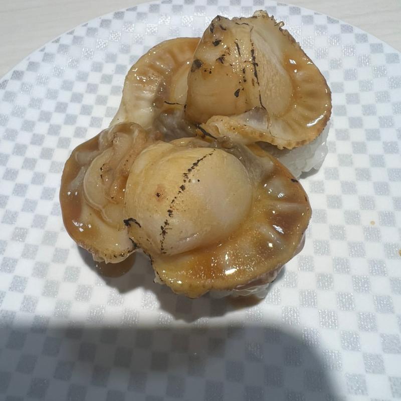 蒸しホタテバター醤油炙り(魚べい 神戸西神南店)