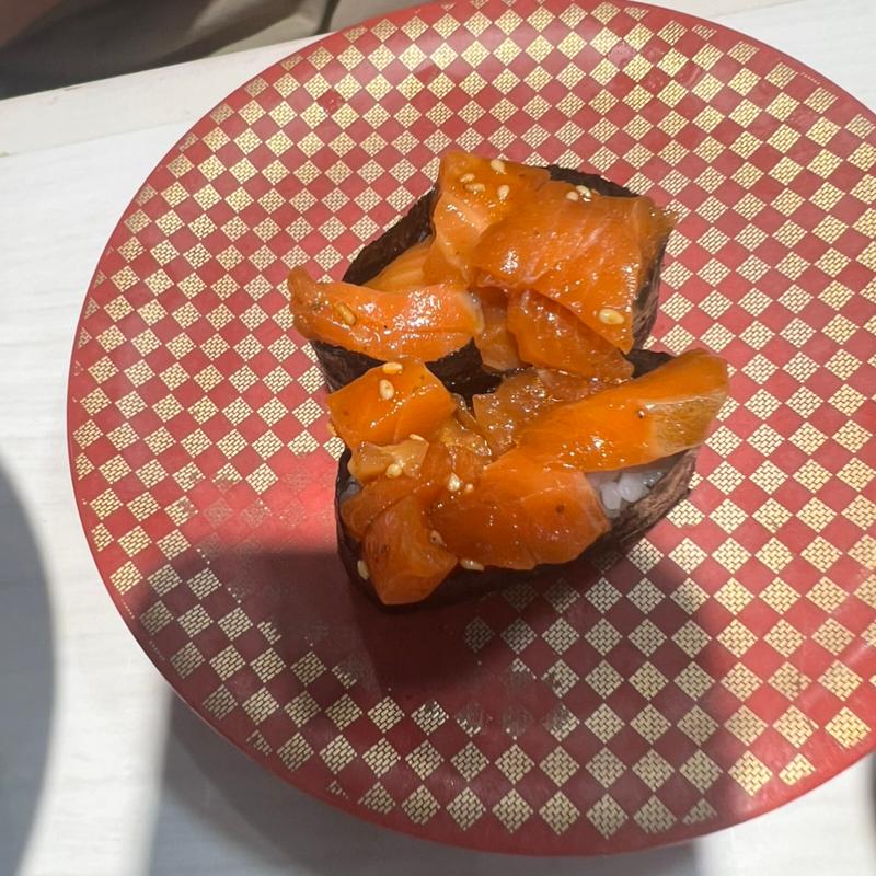 海鮮ユッケ風(魚べい 神戸西神南店)