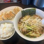 醤油ラーメンAセット+ネギ