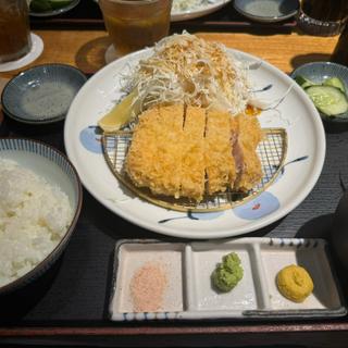 極上ロースカツ(とんかつ 田 豊洲店 （トンカツ デン）)