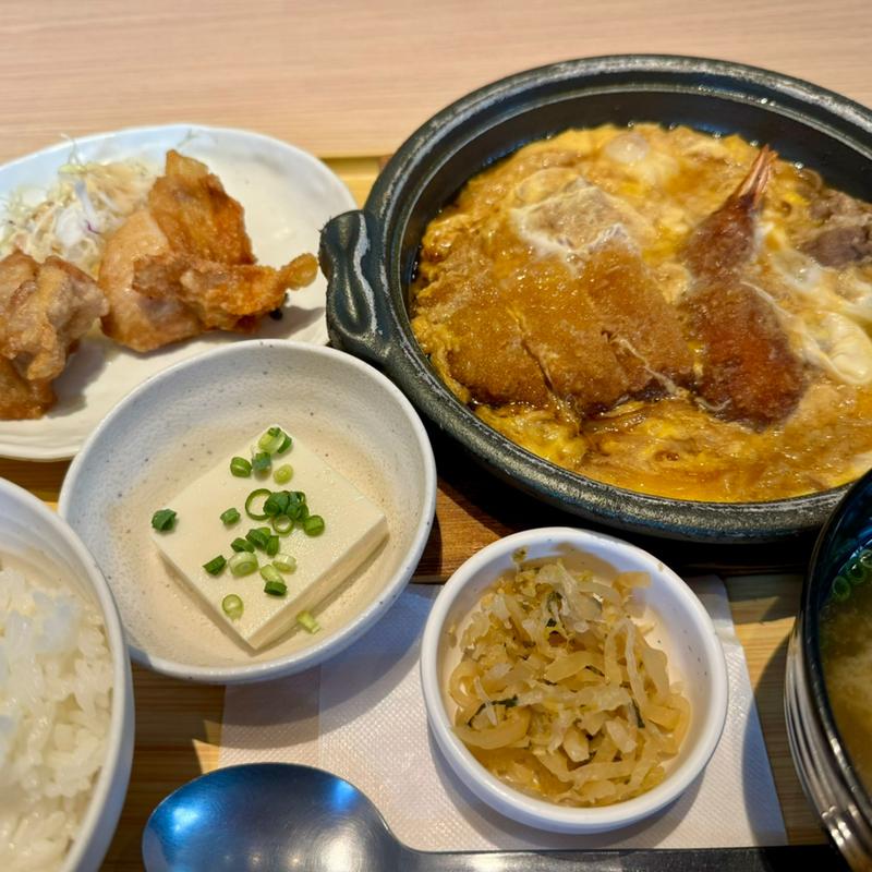 ミックスカツとじとミニ唐揚げ(やよい軒 阪急茨木店)