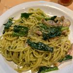 チキンとほうれん草のチーズクリーム（ベーコントッピング）(チロリン村 南2条店)