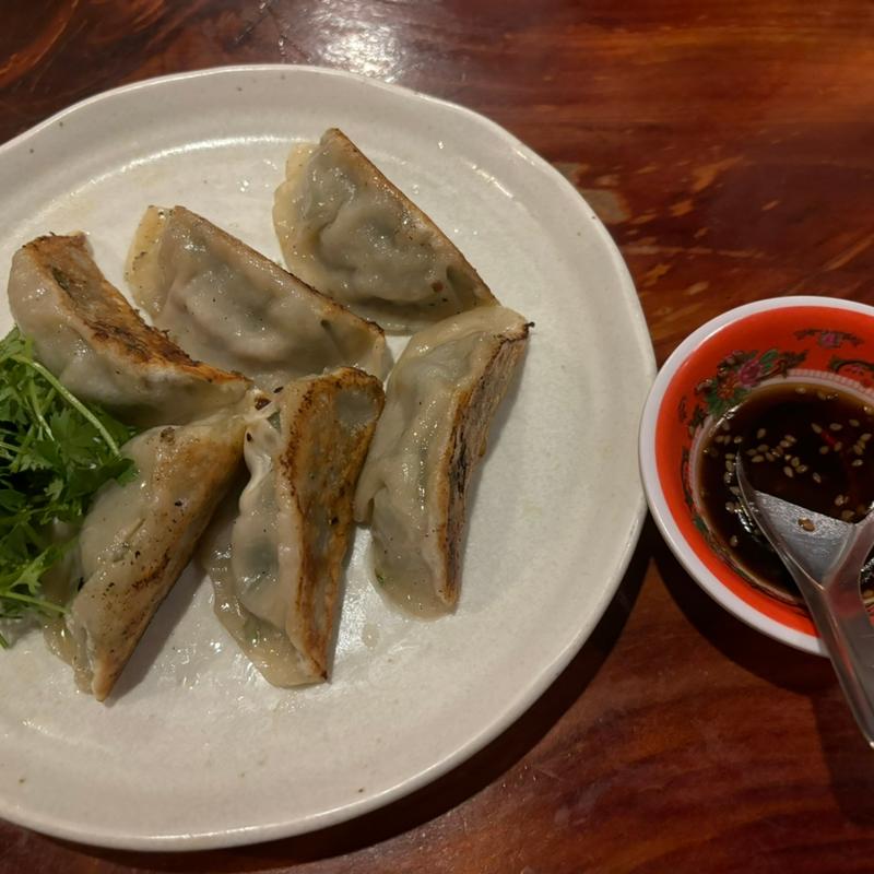 パクチー餃子(亜細亜食堂狛江サイゴン)