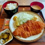 ミニロースカツ定食