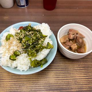 無料ライス＋朝のサービス小皿(武蔵家 川口店 )