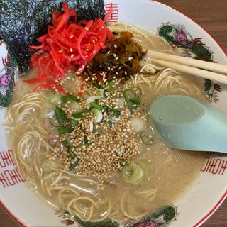 ラーメン(長浜豚骨まるえいラーメン)