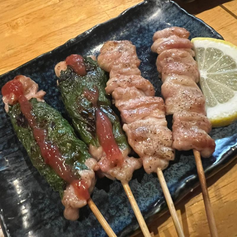 シソ巻き＋せせり(やきとりやさんあっ鶏)