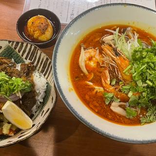 (スパイスカレー キテレツ)