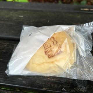 クリームパン(焦がしバター食パン専門店 broun butter(ブラウンバター)越谷店)