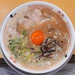 月見ラーメン(博多ラーメン 和)