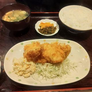 魚フライ定食(いろは食堂)