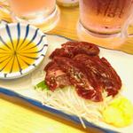 くじら刺し(立呑み晩杯屋 桜木町ぴおシティ店)