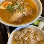 味噌ラーメンセット（半チャーハン）(美奈味 )